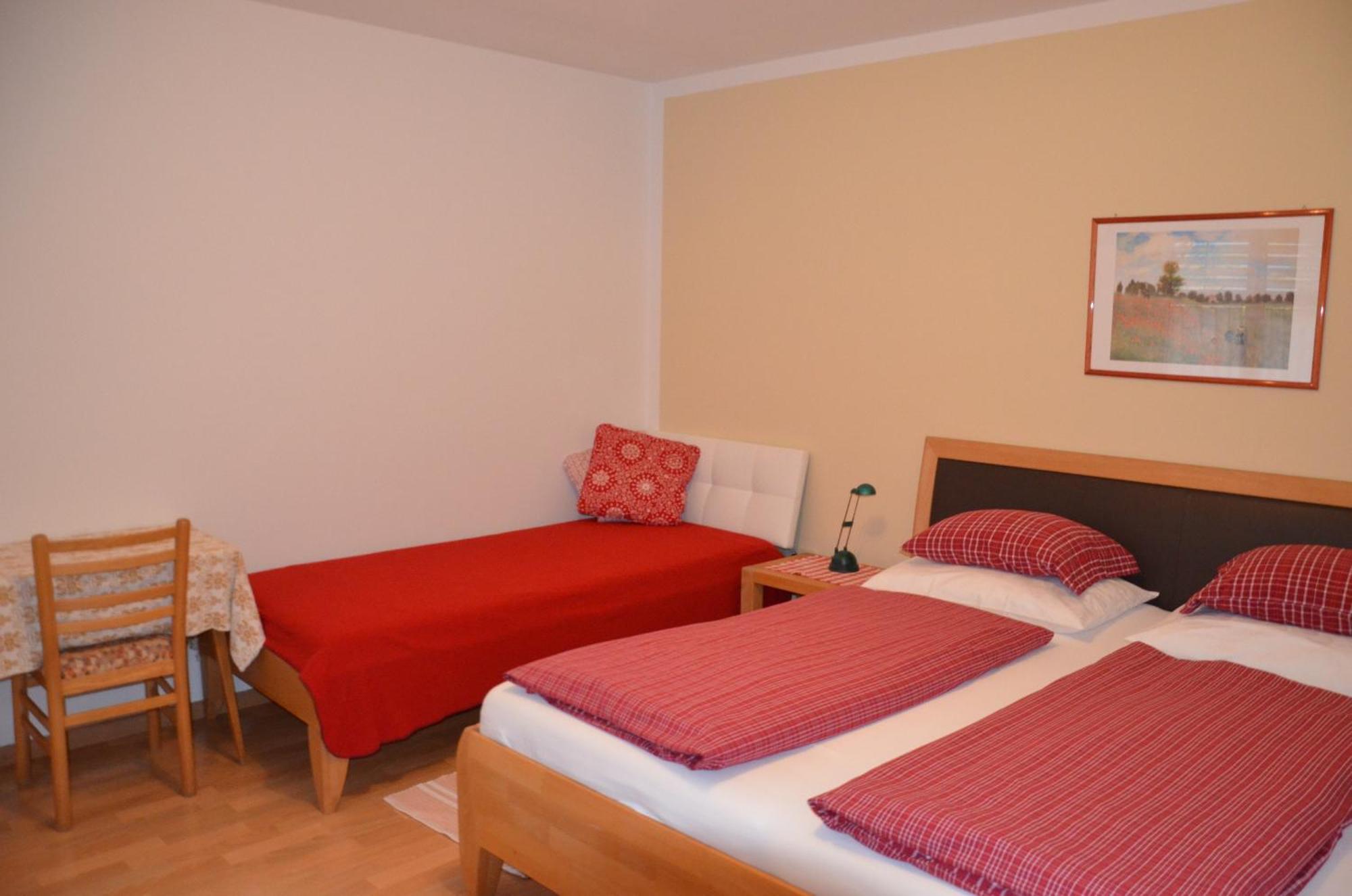 Obermaratscher Apartments Residence Лагундо Стая снимка