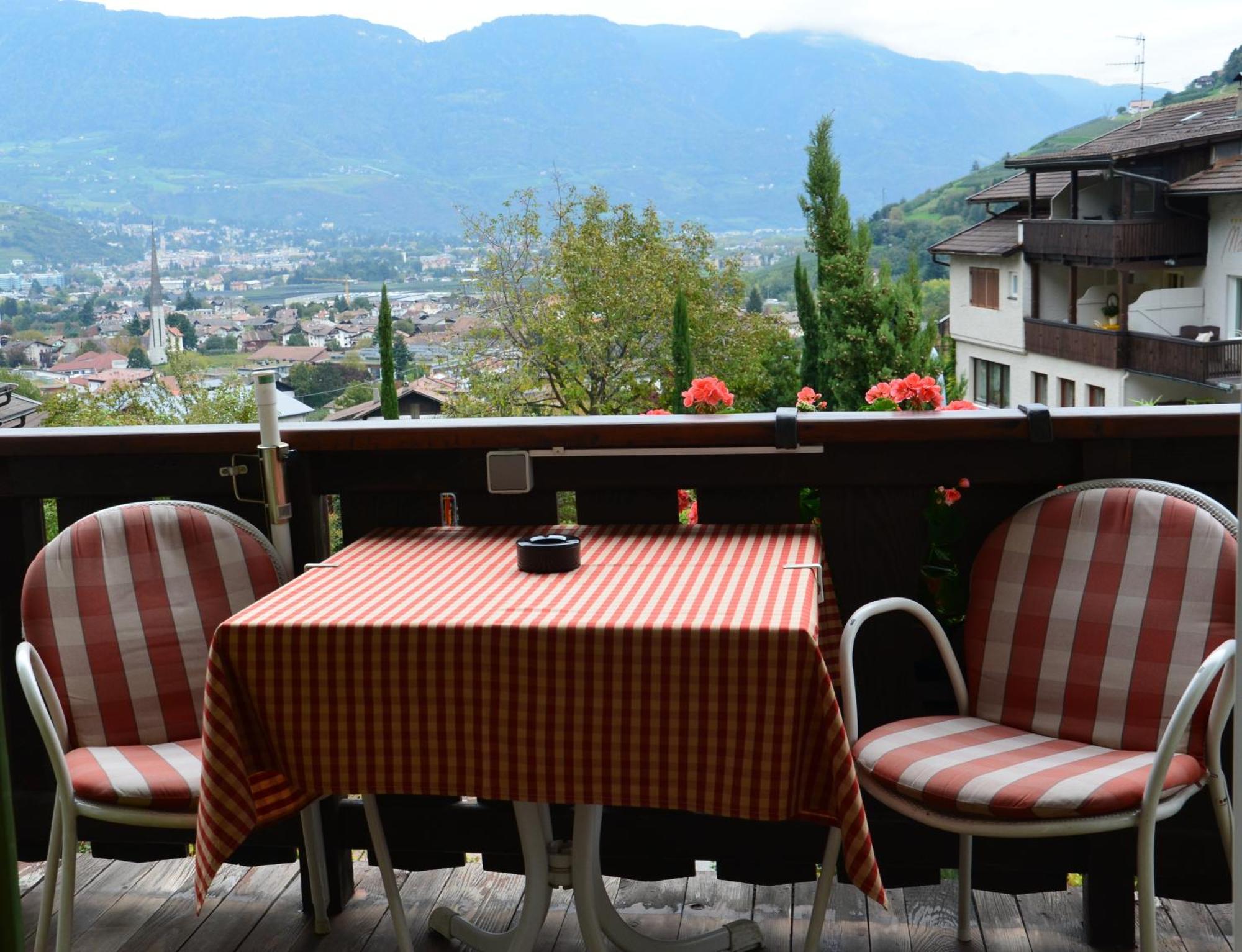 Obermaratscher Apartments Residence Лагундо Екстериор снимка